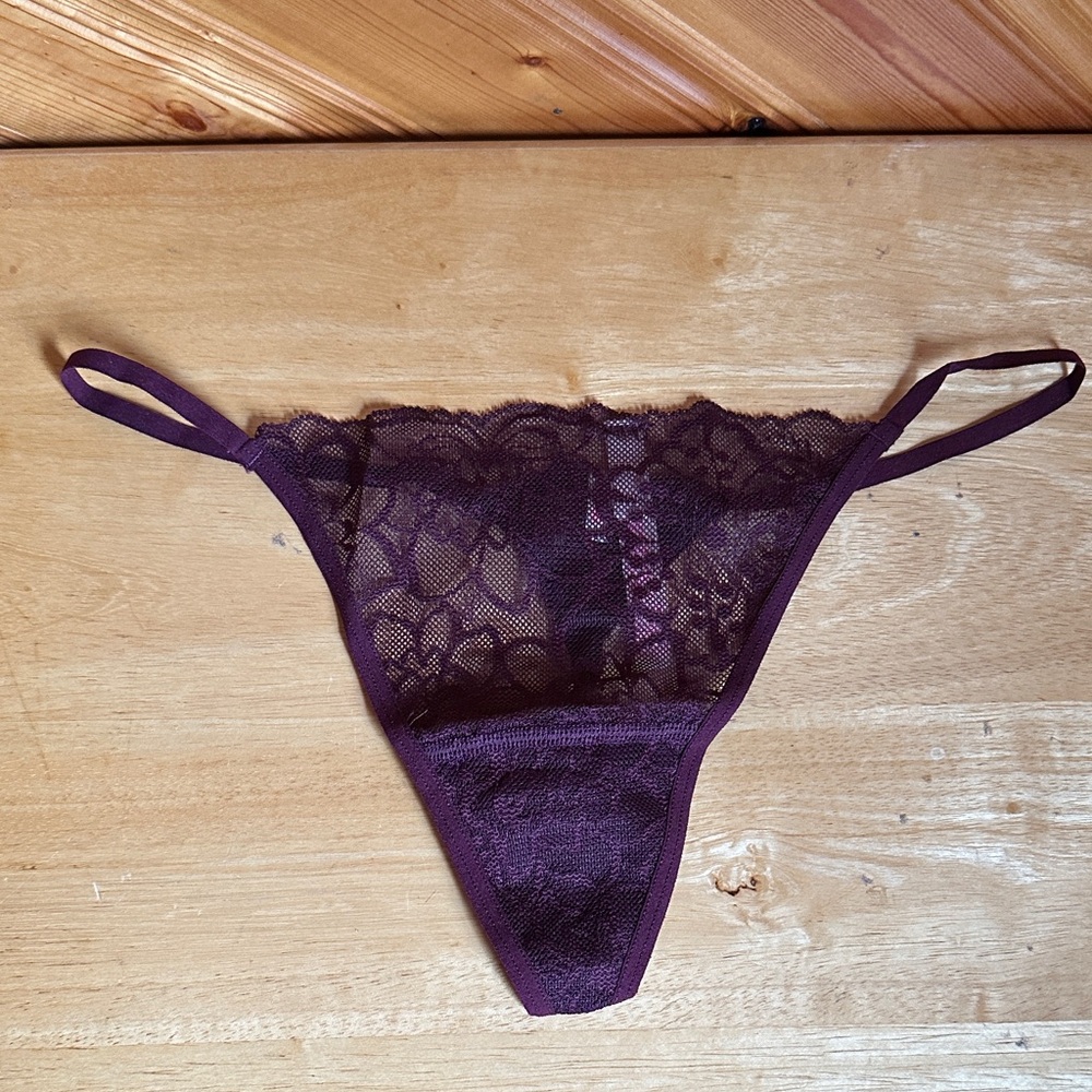 PINK Lace V String Thong